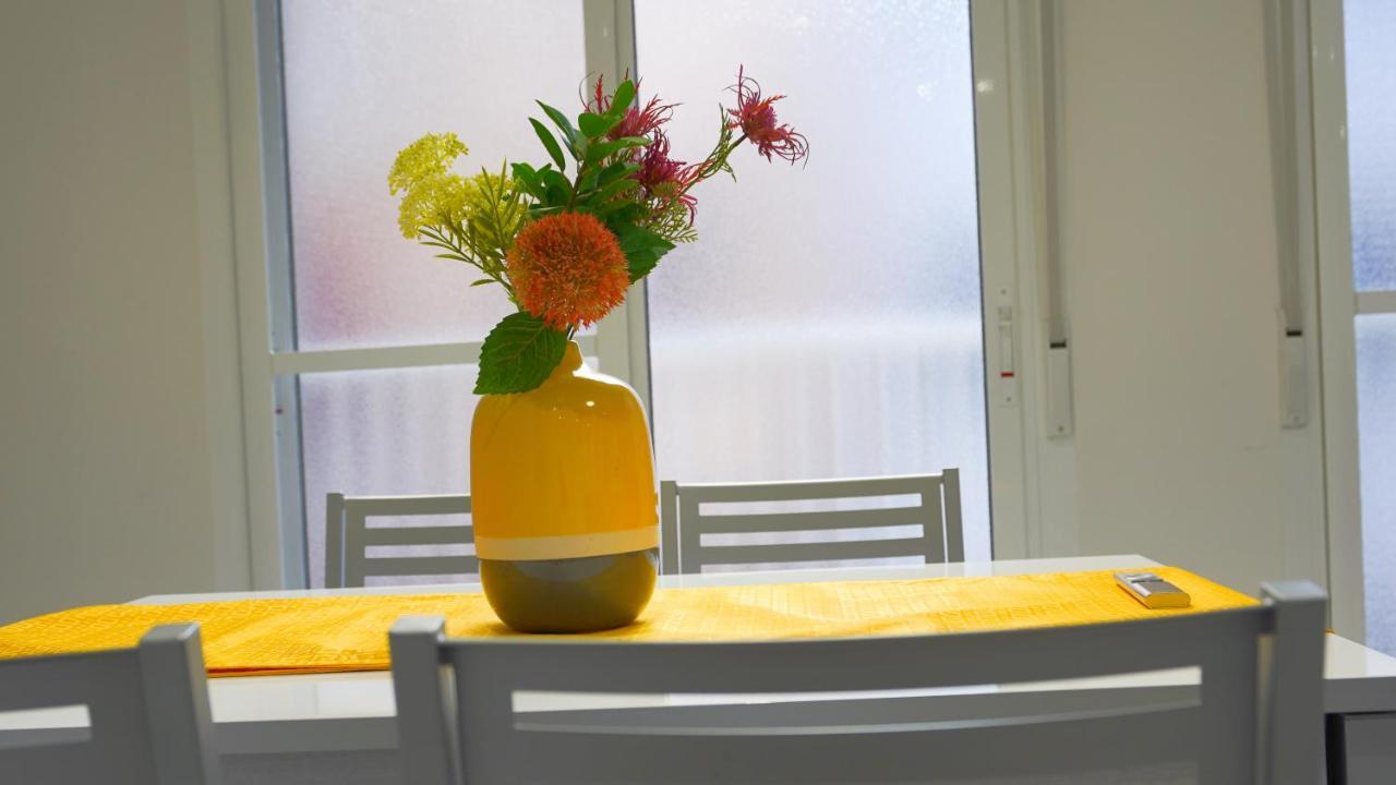 Stylish & Spacious Family Apartment Near Beach & Vibrant Historic Market Alicante Exteriör bild