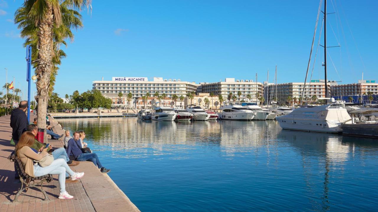 Stylish & Spacious Family Apartment Near Beach & Vibrant Historic Market Alicante Exteriör bild