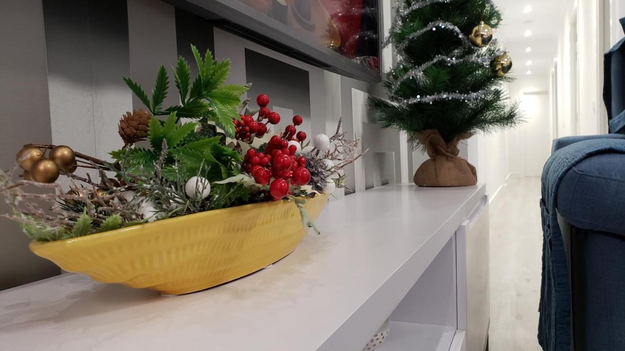 Stylish & Spacious Family Apartment Near Beach & Vibrant Historic Market Alicante Exteriör bild